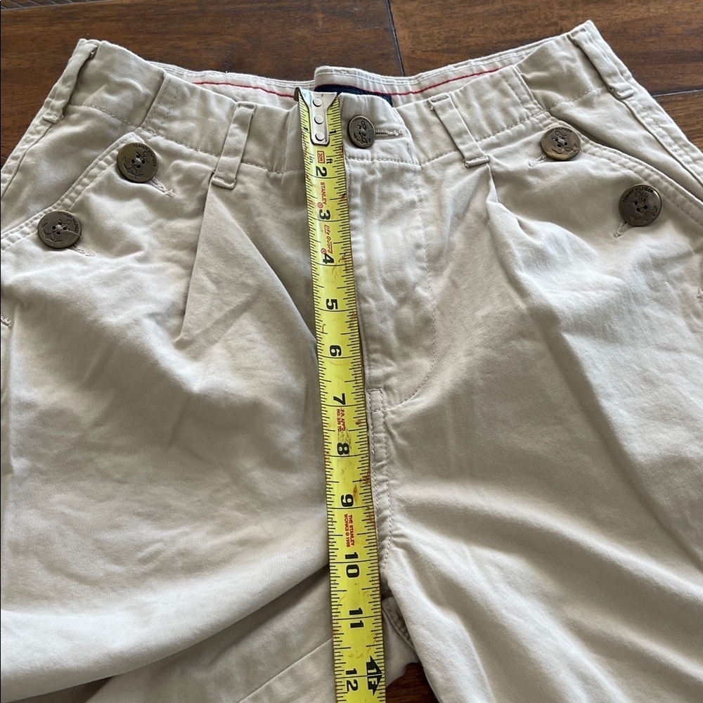 2 Tommy Hilfiger Capri pants size 4 white and khaki tan - Picture 13 of 16